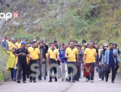 Jalan dan Senam Bareng di Gunung Kelud Berhadiah