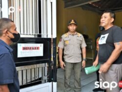 Tim Gabungan Kembali Tutup Karaoke Ilegal