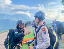 Kapolres Batu Hadiri Penutupan Kegiatan Batu Internasional Paragliding Festival 2023