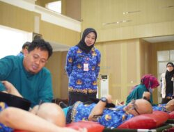 PMI Kota Batu Gelar Donor Darah, Pj Wali Kota Batu ; Setiap OPD Minimal Ikutkan  2 ASN