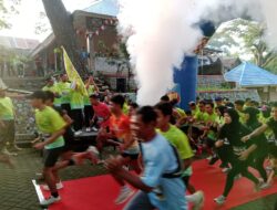 Meriahkan HUT ke-1265, Lautan Peserta Fun Run Warna-Warni Jalanan Wendit