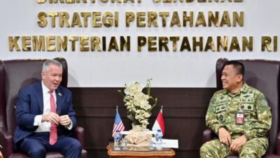 Dirjen Strategi Pertahanan Kemhan Mayjen TNI Agus Widodo menerima kunjungan kehormatan Asisten Menlu AS Michael G. DeSombre di kantor Kementerian Pertahanan, Jakarta.