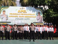 Kapolres Batu Berikan Penghargaan kepada Personel Berprestasi, Wujud Apresiasi dan Motivasi Kinerja